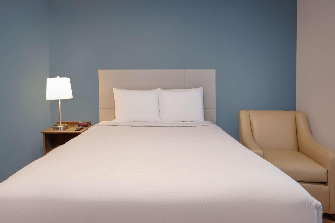 Woodsping Suites Washington Dc East Arena Drive Lake Arbor Zewnętrze zdjęcie